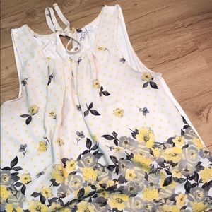 Elle women’s floral blouse